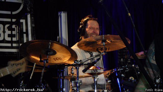  Paul Gilbert - Fot: Riana