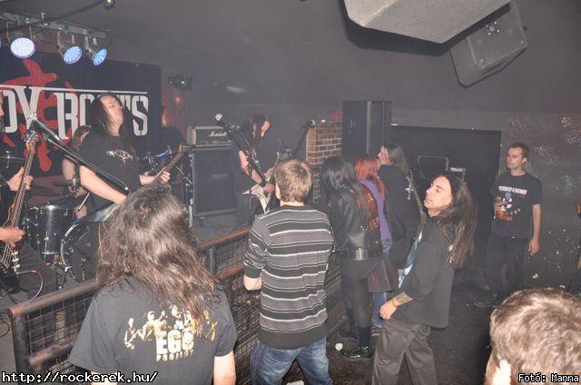  Bloody Roots,  Scerra - Fot: Manna