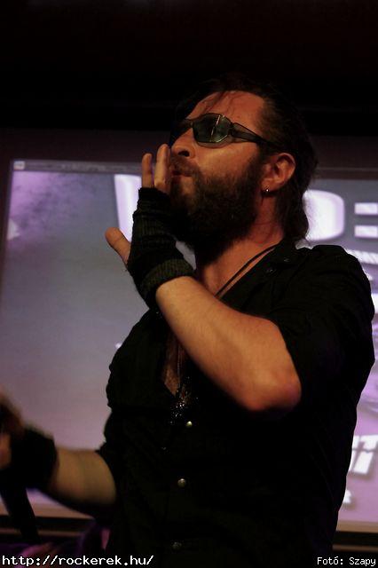  An Theos. DinUmbra, Hathor, Dirty Shirt,  Vespera,  Untold Faith, Contradiction - Fot: Szapy