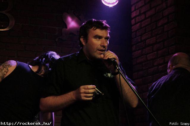  An Theos. DinUmbra, Hathor, Dirty Shirt,  Vespera,  Untold Faith, Contradiction - Fot: Szapy