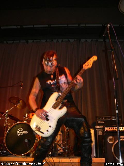 PB100123.JPG - Fot: Szapy