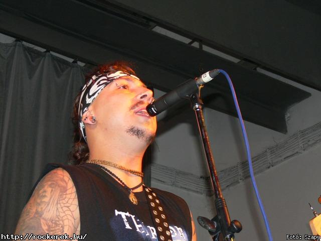 PB100128.JPG - Fot: Szapy