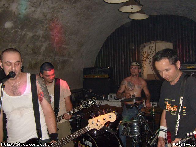  Fly-Tox,  Green Chillers,  Rocken Dogs,  Kerecsen,  Mr. Eddie Krueger,  Vaktltny,  Kpr Sndor Npi Zenekara - Fot: Morsus