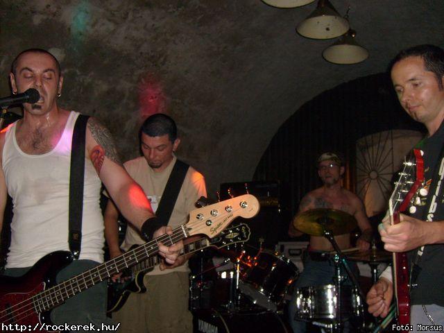  Fly-Tox,  Green Chillers,  Rocken Dogs,  Kerecsen,  Mr. Eddie Krueger,  Vaktltny,  Kpr Sndor Npi Zenekara - Fot: Morsus