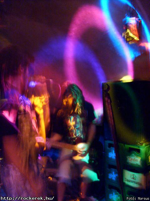  Fly-Tox,  Green Chillers,  Rocken Dogs,  Kerecsen,  Mr. Eddie Krueger,  Vaktltny,  Kpr Sndor Npi Zenekara - Fot: Morsus