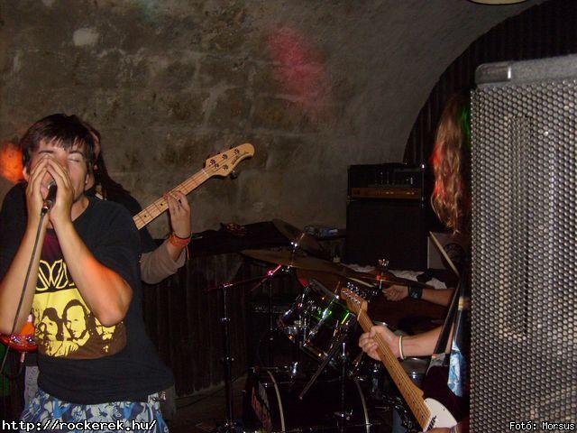  Fly-Tox,  Green Chillers,  Rocken Dogs,  Kerecsen,  Mr. Eddie Krueger,  Vaktltny,  Kpr Sndor Npi Zenekara - Fot: Morsus