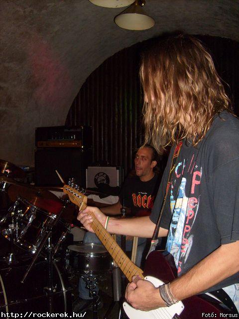  Fly-Tox,  Green Chillers,  Rocken Dogs,  Kerecsen,  Mr. Eddie Krueger,  Vaktltny,  Kpr Sndor Npi Zenekara - Fot: Morsus