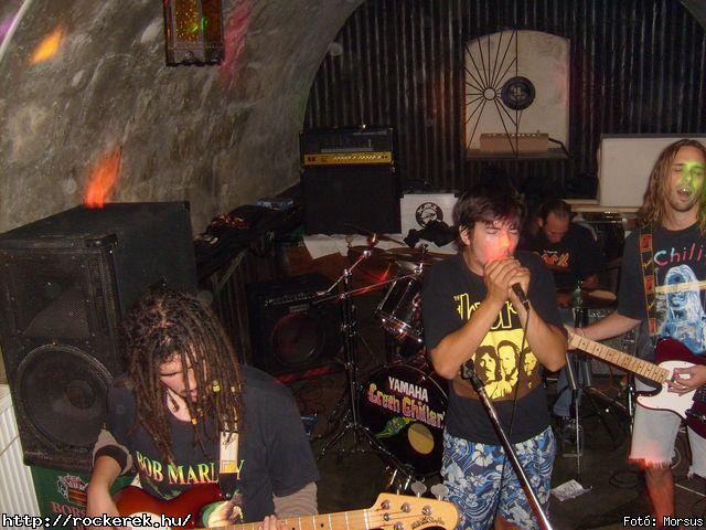  Fly-Tox,  Green Chillers,  Rocken Dogs,  Kerecsen,  Mr. Eddie Krueger,  Vaktltny,  Kpr Sndor Npi Zenekara - Fot: Morsus