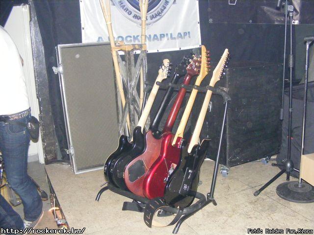  Crossholder, Lovegun, Phoenix Files, Treff - Fot: Maiden Fan,Riona