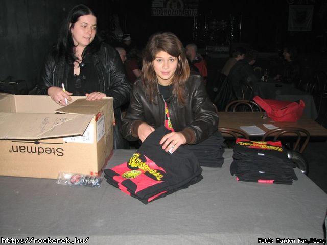  Crossholder, Lovegun, Phoenix Files, Treff - Fot: Maiden Fan,Riona