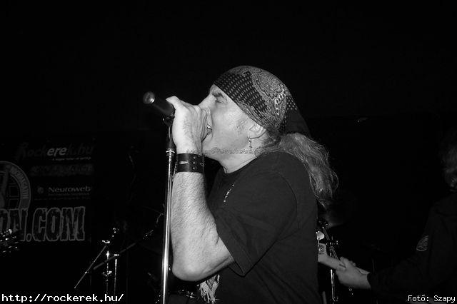  Crossholder, Mr. Basary Group, Remove - Fot: Szapy
