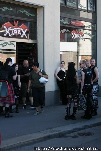 Extrm ruha bolt Xtrax