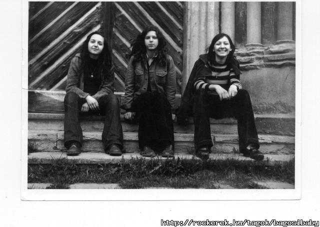 1975