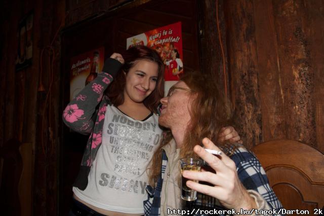 Cigi, pia, nk! Mi kell mg? Ez az igazi ROCKER let!