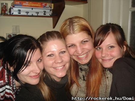 Csajokkal =)