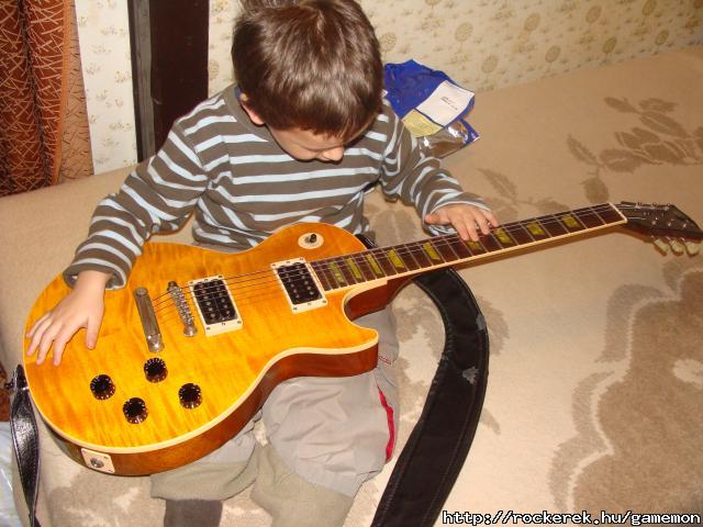 Gibson clasic Ifj tanitvny :)
