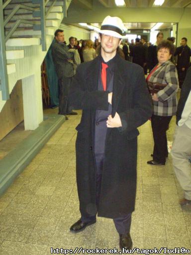 A maffia:)A csald befogad Gino:)