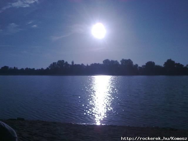 20120621889