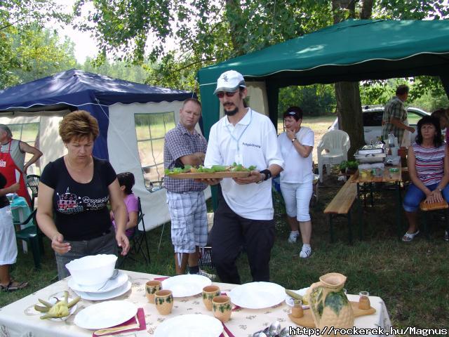 2010 - Munka s szrakozs