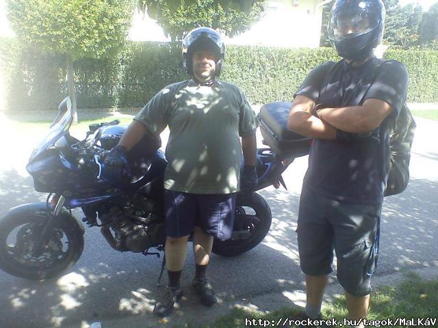Motorozik a kt nagy ember :D