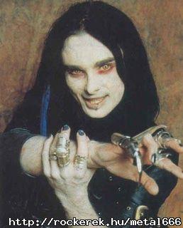 Dani Filth 12