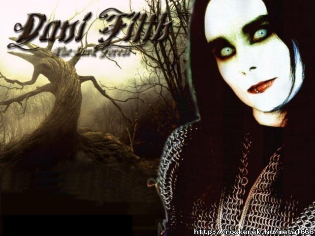 Dani Filth 22