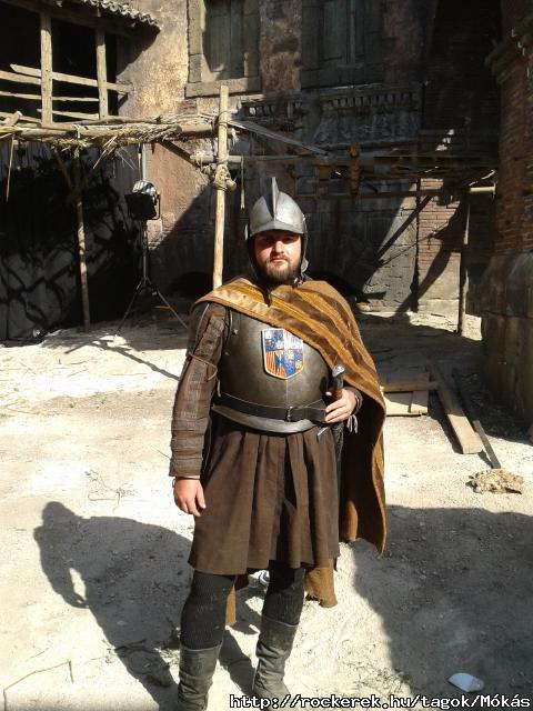 npolyi...