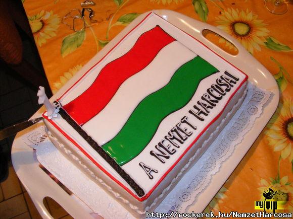 1 eves szulinapi tortank:)