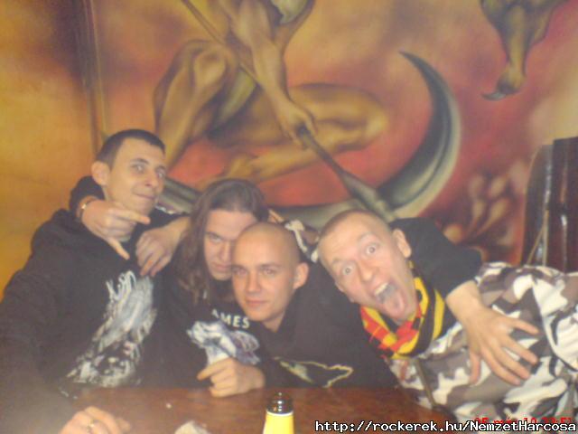 metal az esz
