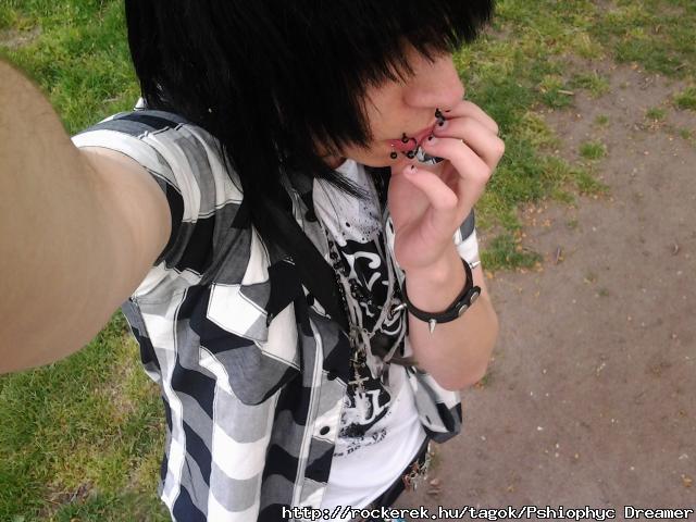 tavalyi><