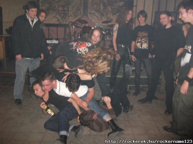 kicsi a RAKS!!!!!!!!!!!!!
