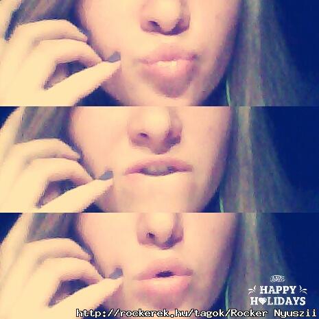 💋